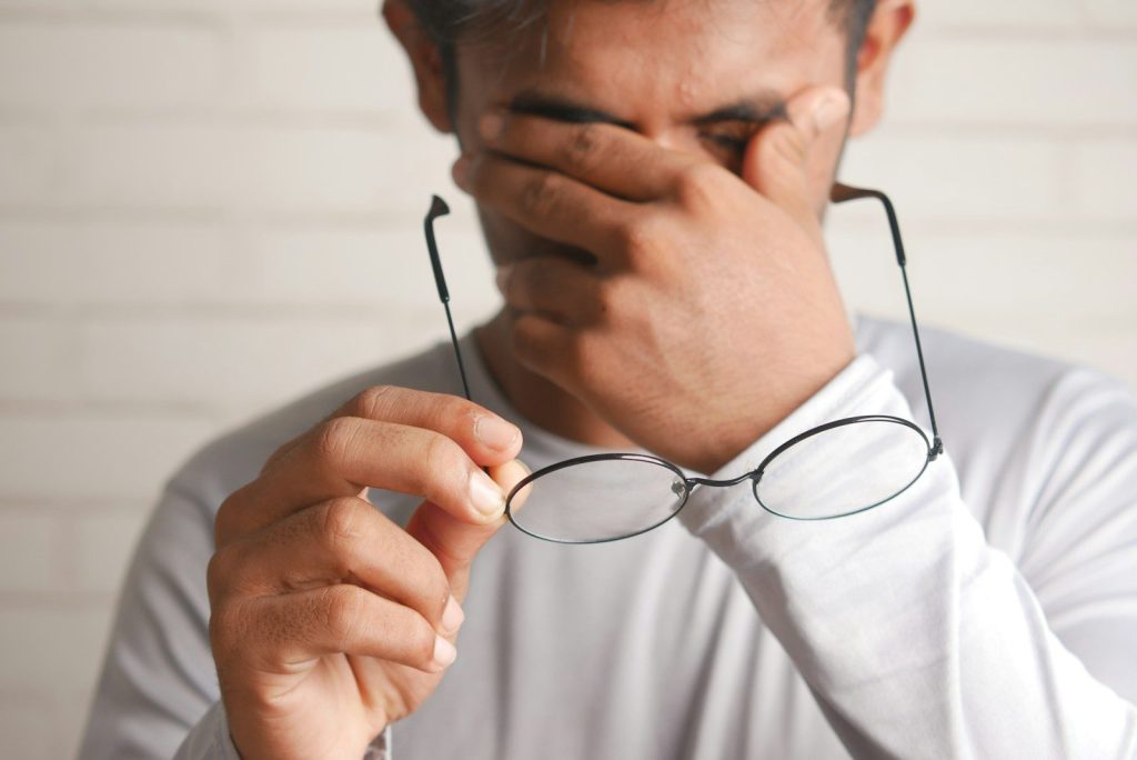 5 Vision Care Programs That Cover Glasses and Exams at No Cost